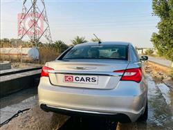 كرايسلر 200